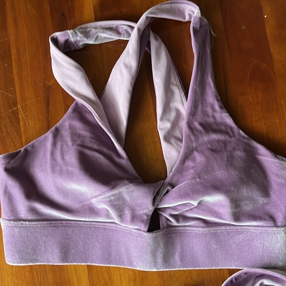 Fabletics velour leggings and bra top set size M - Picture 5 of 6